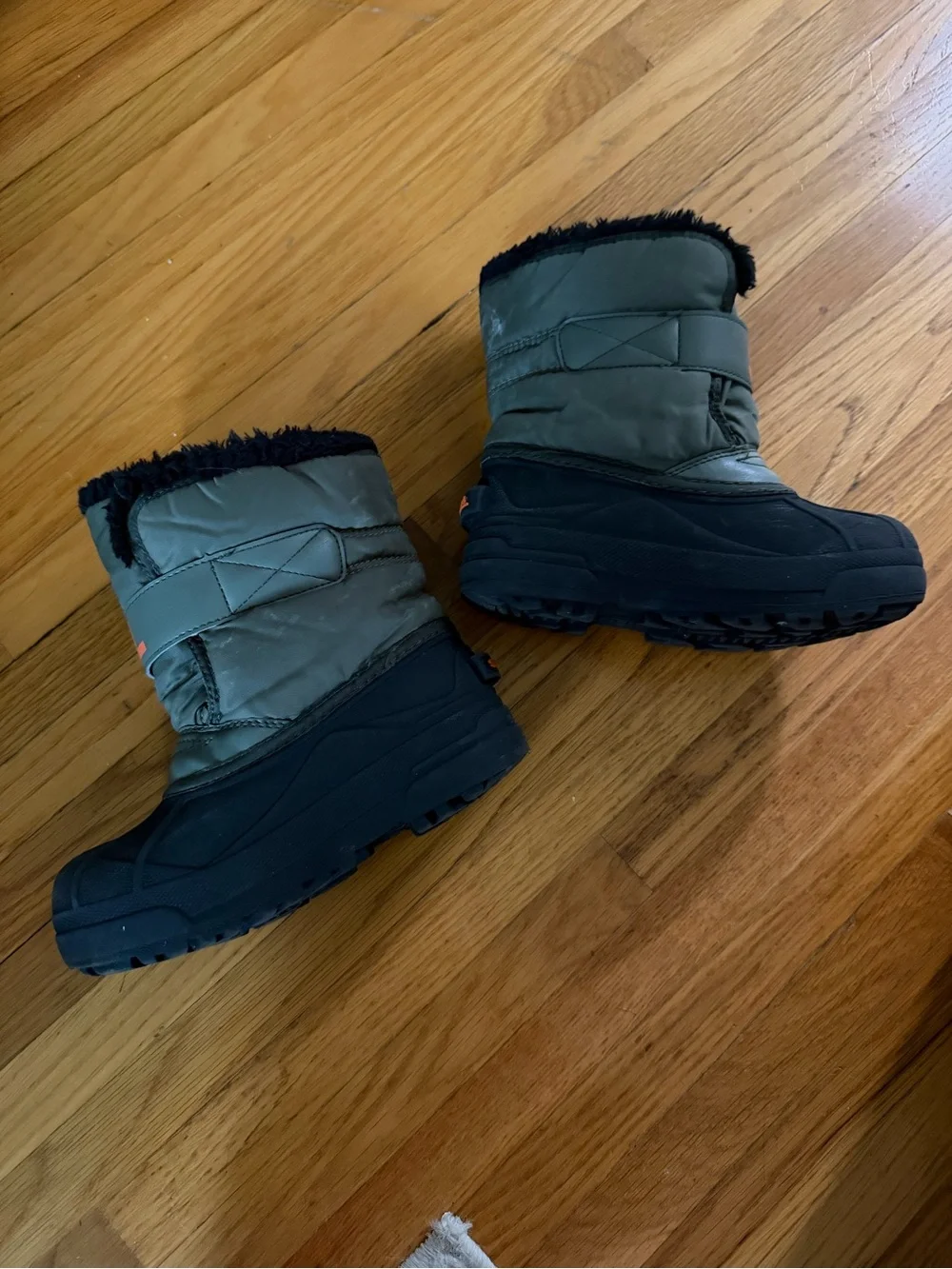 Sorel Kids snow commander winter boot size 13c